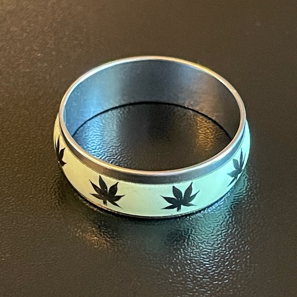 Glow in the dark maple leaf ring